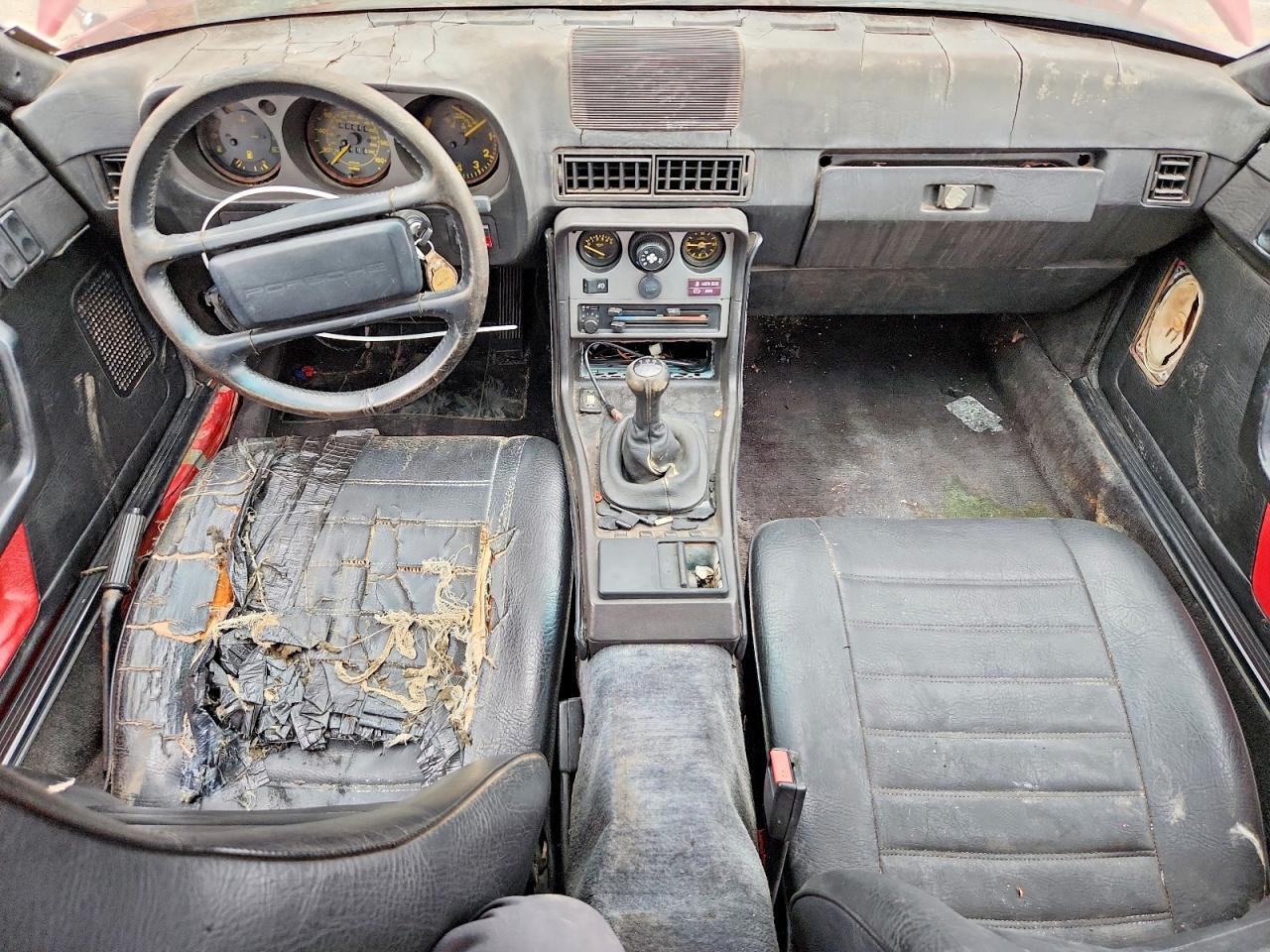 1983 PORSCHE 944 — Фото 8 из 12