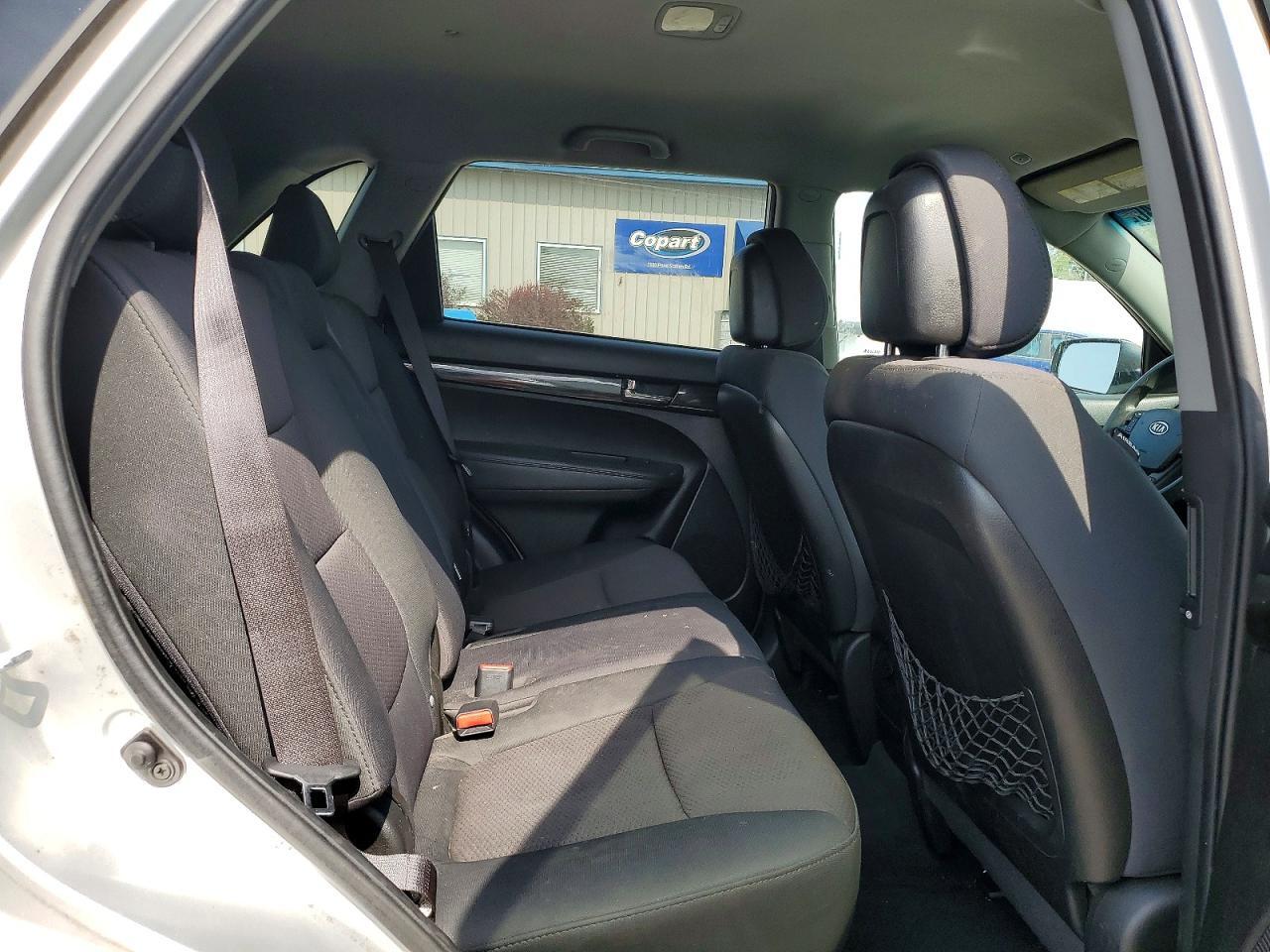 2011 KIA SORENTO LX — Фото 11 из 13