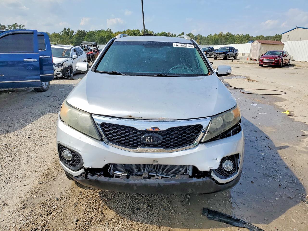 2011 KIA SORENTO LX — Фото 5 из 13
