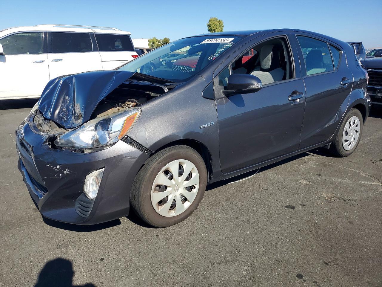 2016 TOYOTA PRIUS C JTDKDTB34G1132964