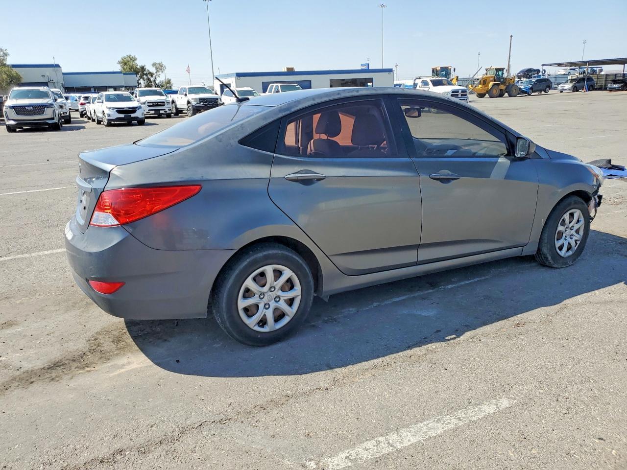 2012 HYUNDAI ACCENT GLS — Фото 3 из 12