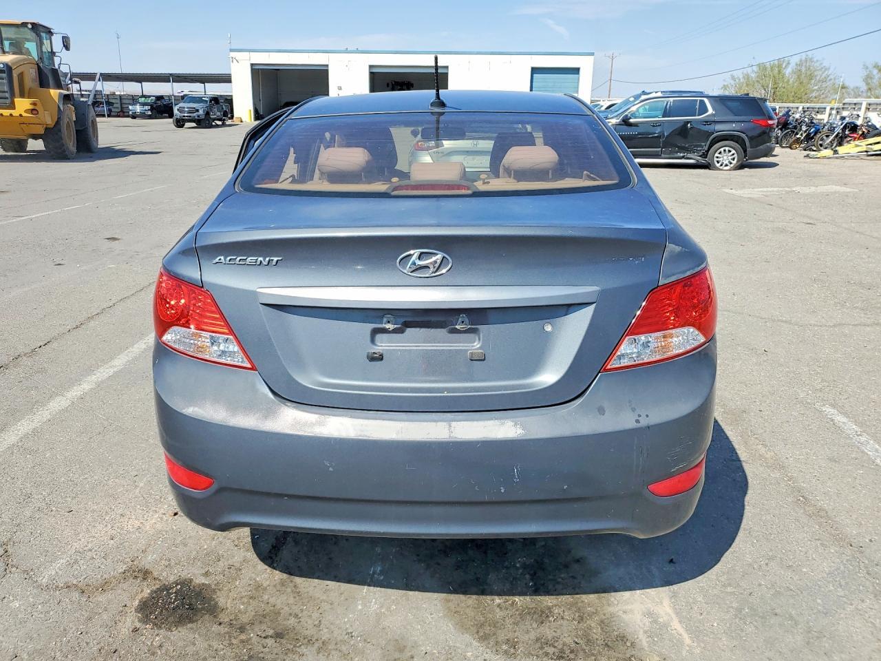 2012 HYUNDAI ACCENT GLS — Фото 6 из 12