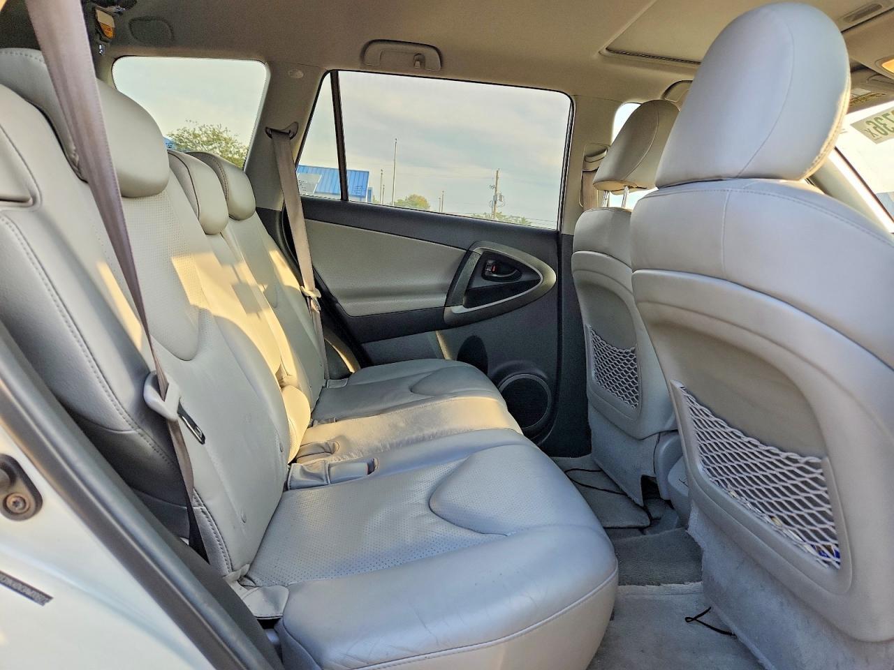 2010 TOYOTA RAV4 LIMITED — Фото 11 из 13