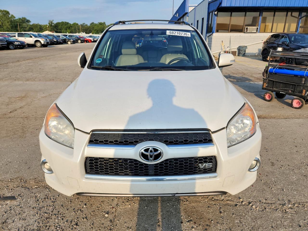 2010 TOYOTA RAV4 LIMITED — Фото 5 из 13