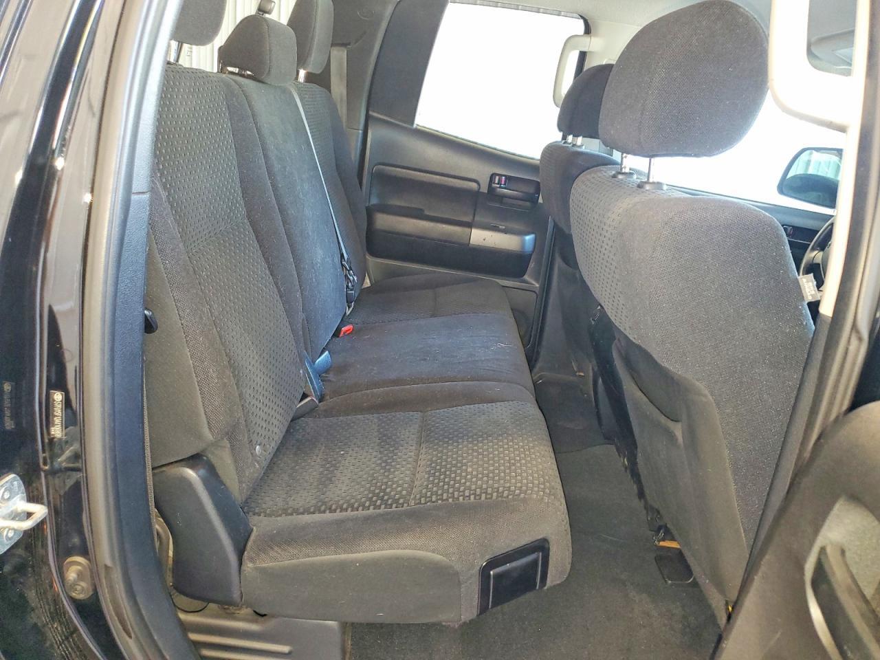 2010 TOYOTA TUNDRA DOUBLE CAB SR5 — Фото 10 из 12