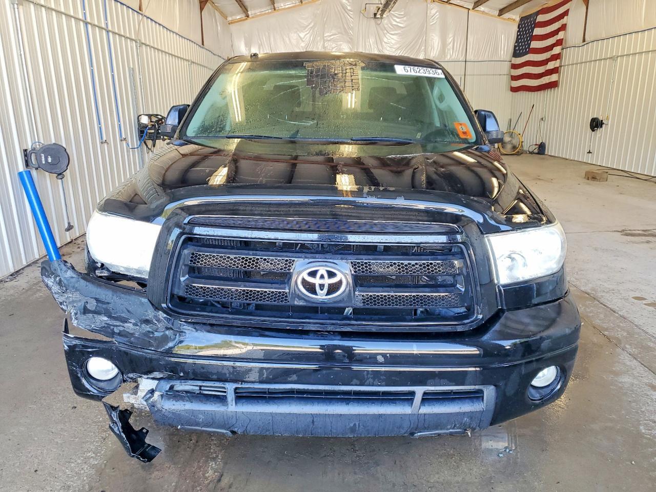2010 TOYOTA TUNDRA DOUBLE CAB SR5 — Фото 5 из 12