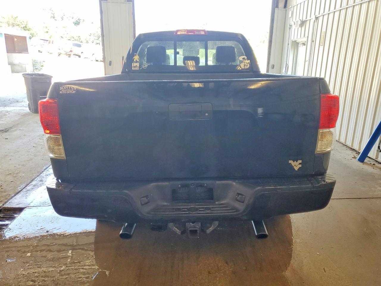 2010 TOYOTA TUNDRA DOUBLE CAB SR5 — Фото 6 из 12