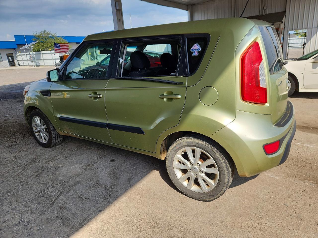 2012 KIA SOUL + — Фото 2 из 12