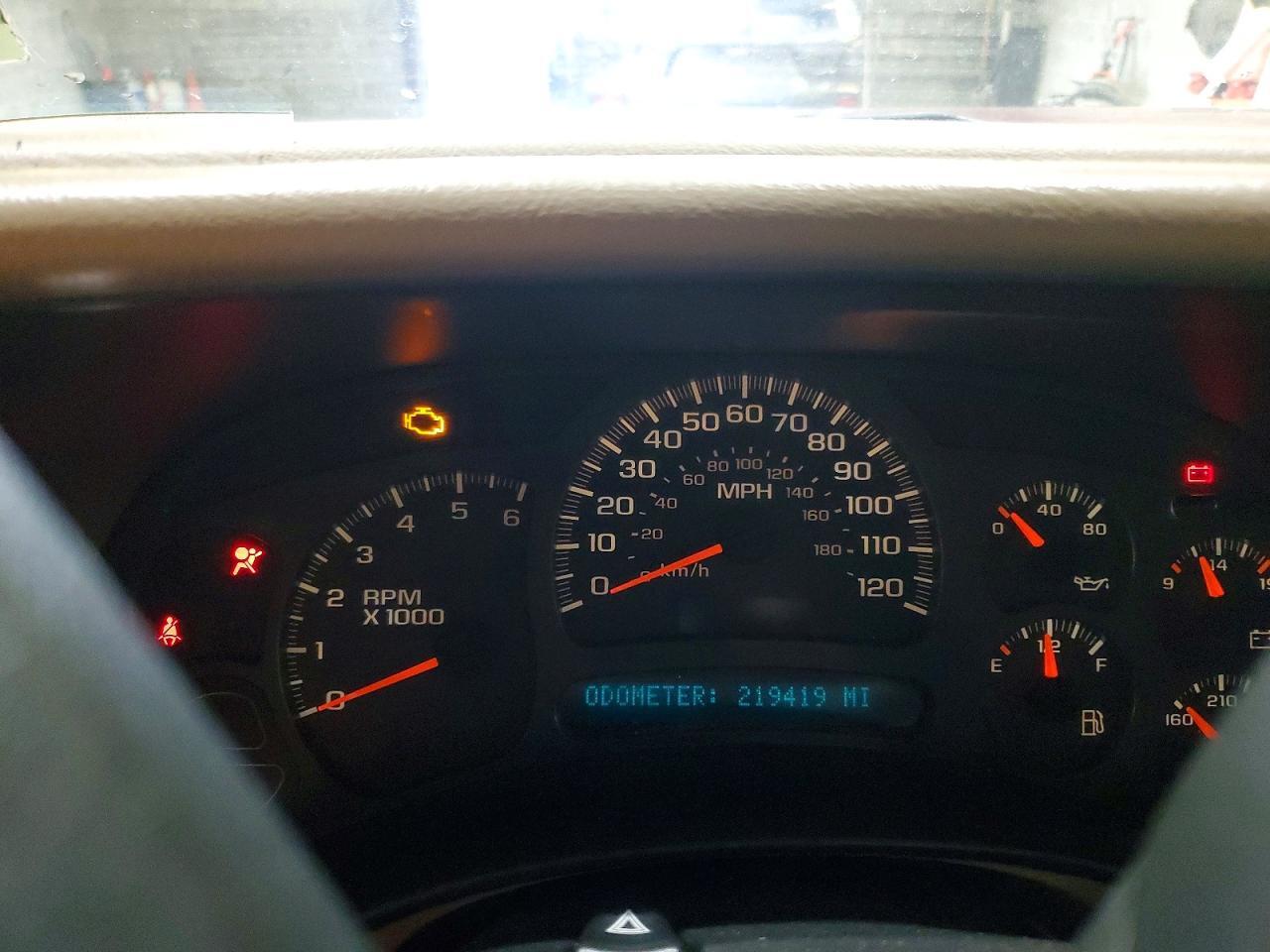 2003 CHEVROLET TAHOE K1500 — Фото 9 из 13