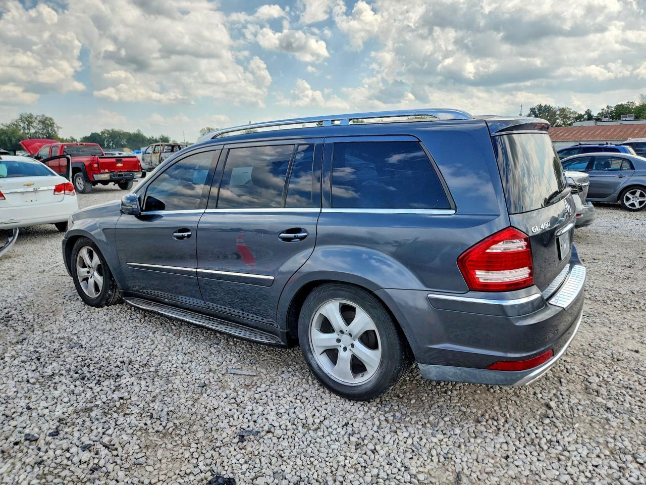 2012 MERCEDES-BENZ GL 450 4MATIC — Фото 2 из 13