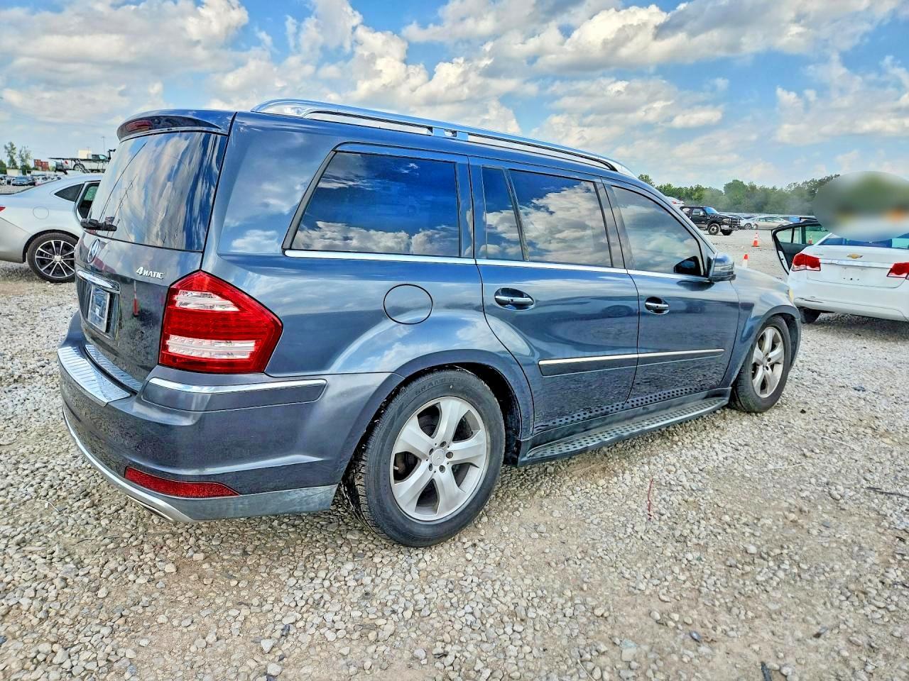 2012 MERCEDES-BENZ GL 450 4MATIC — Фото 3 из 13