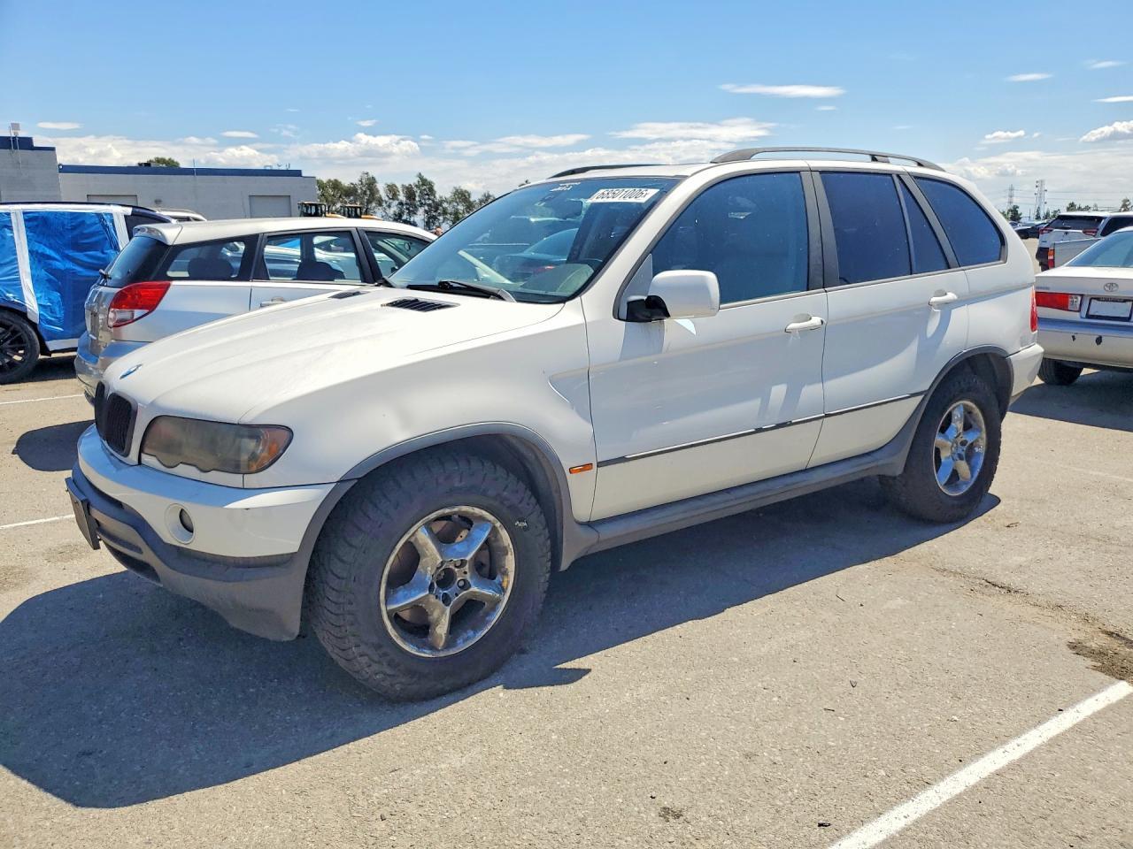 2002 BMW X5 3.0I