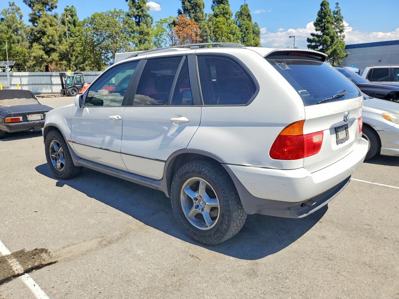 2002 BMW X5 3.0I — Фото 2 из 13