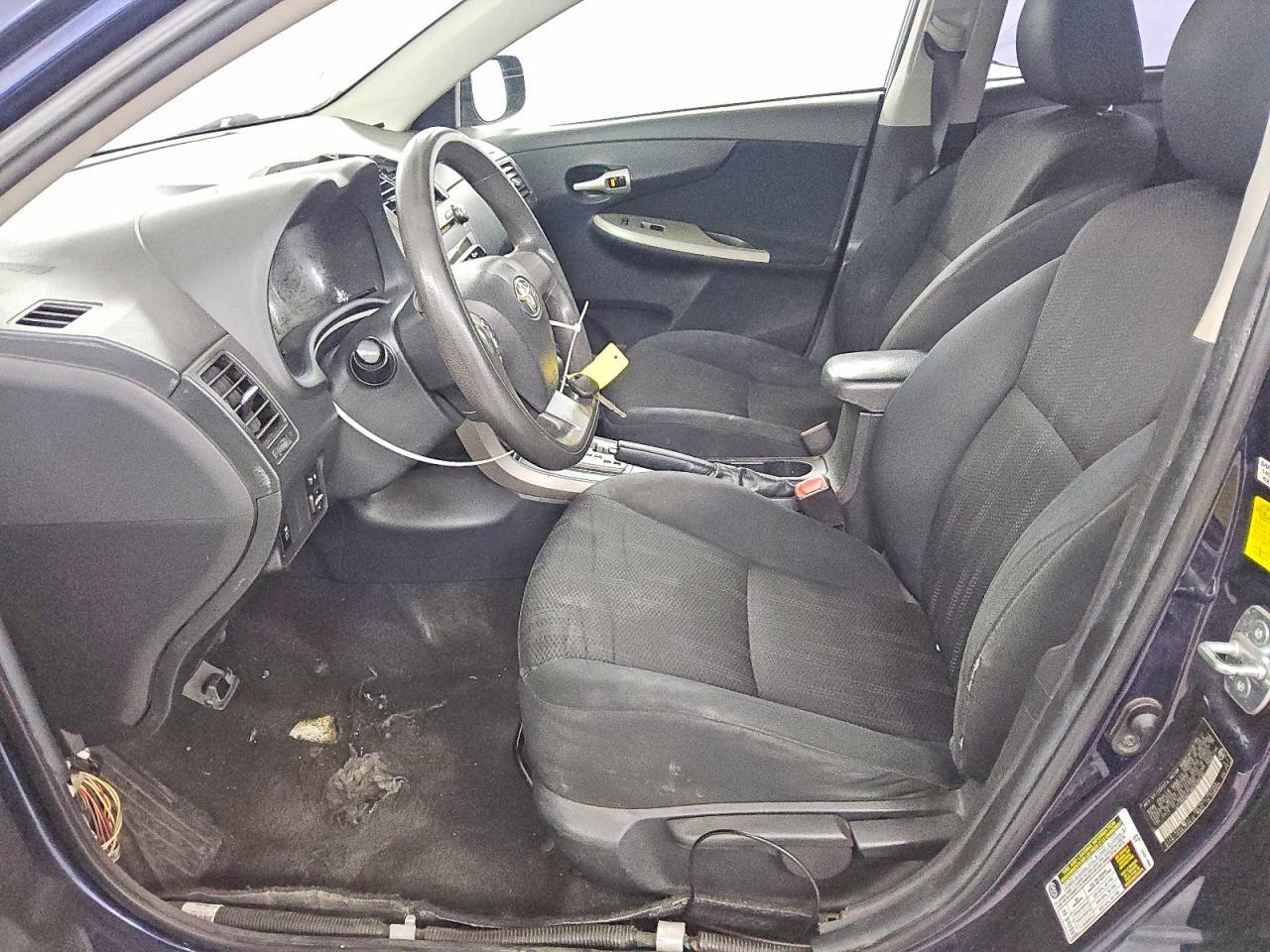 2011 TOYOTA COROLLA S — Фото 7 из 12