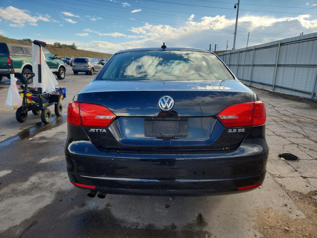 3VWDZ7AJ6BM347935 2011 VOLKSWAGEN JETTA photo no. 6