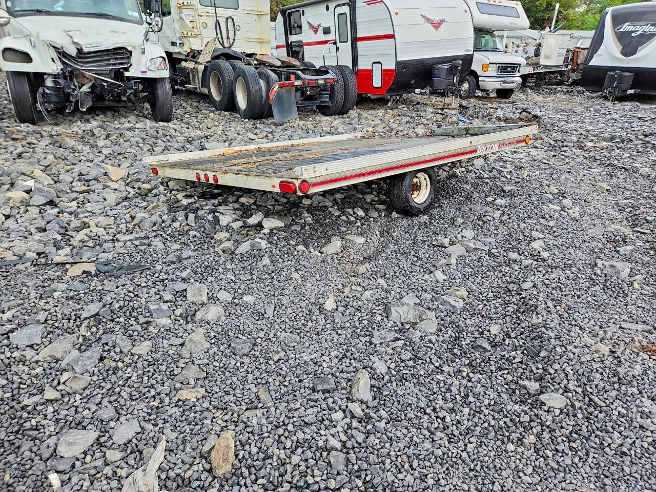1995 TRITON  UTILITY TRAILER — Фото 3 из 9