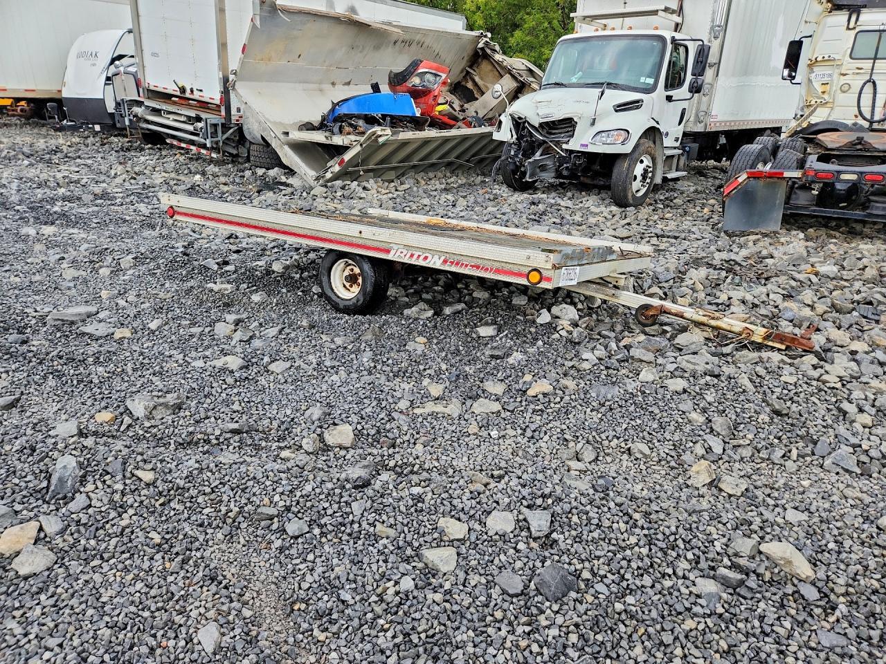 1995 TRITON  UTILITY TRAILER — Фото 4 из 9