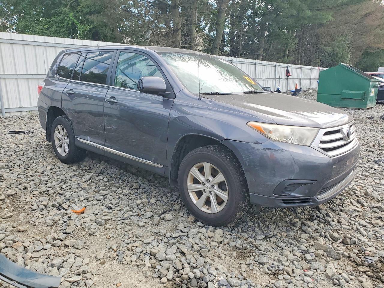 2012 TOYOTA HIGHLANDER BASE — Фото 4 из 13