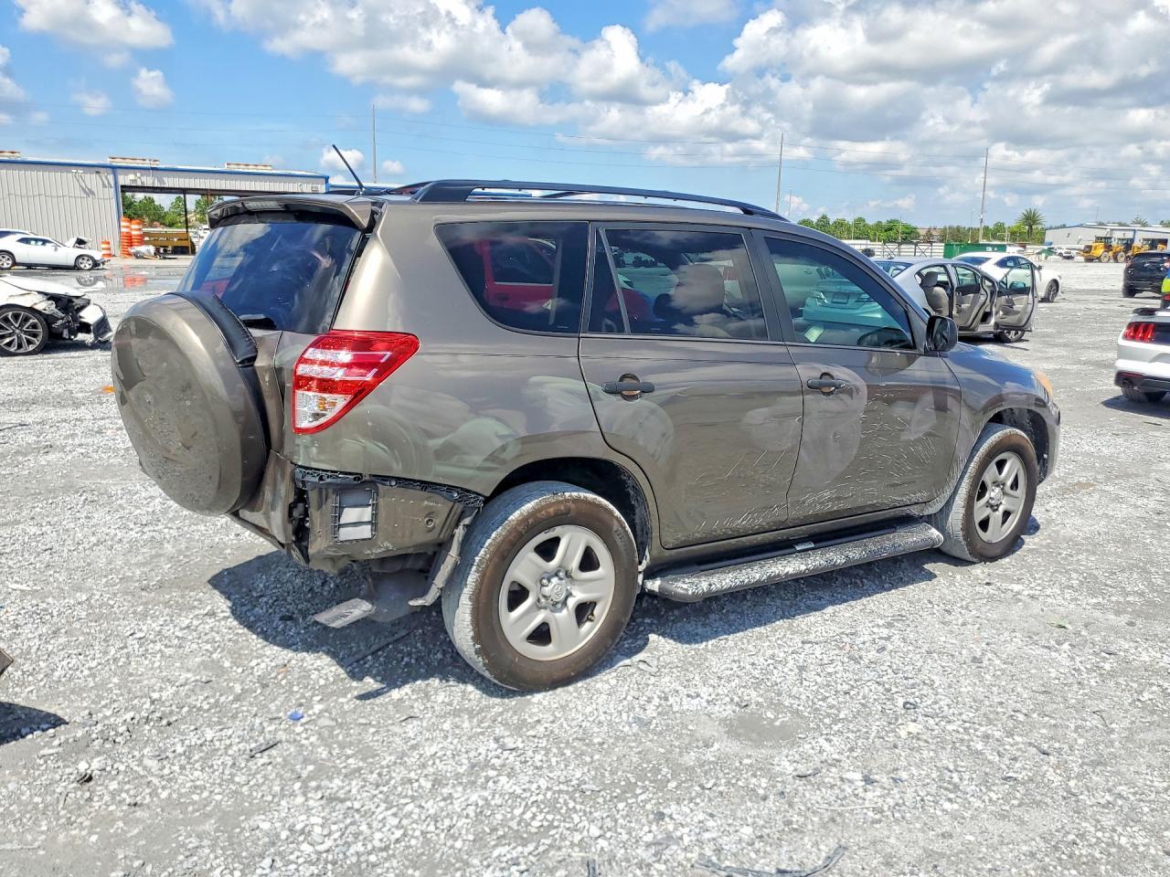 2012 TOYOTA RAV4 BASE — Фото 3 из 14