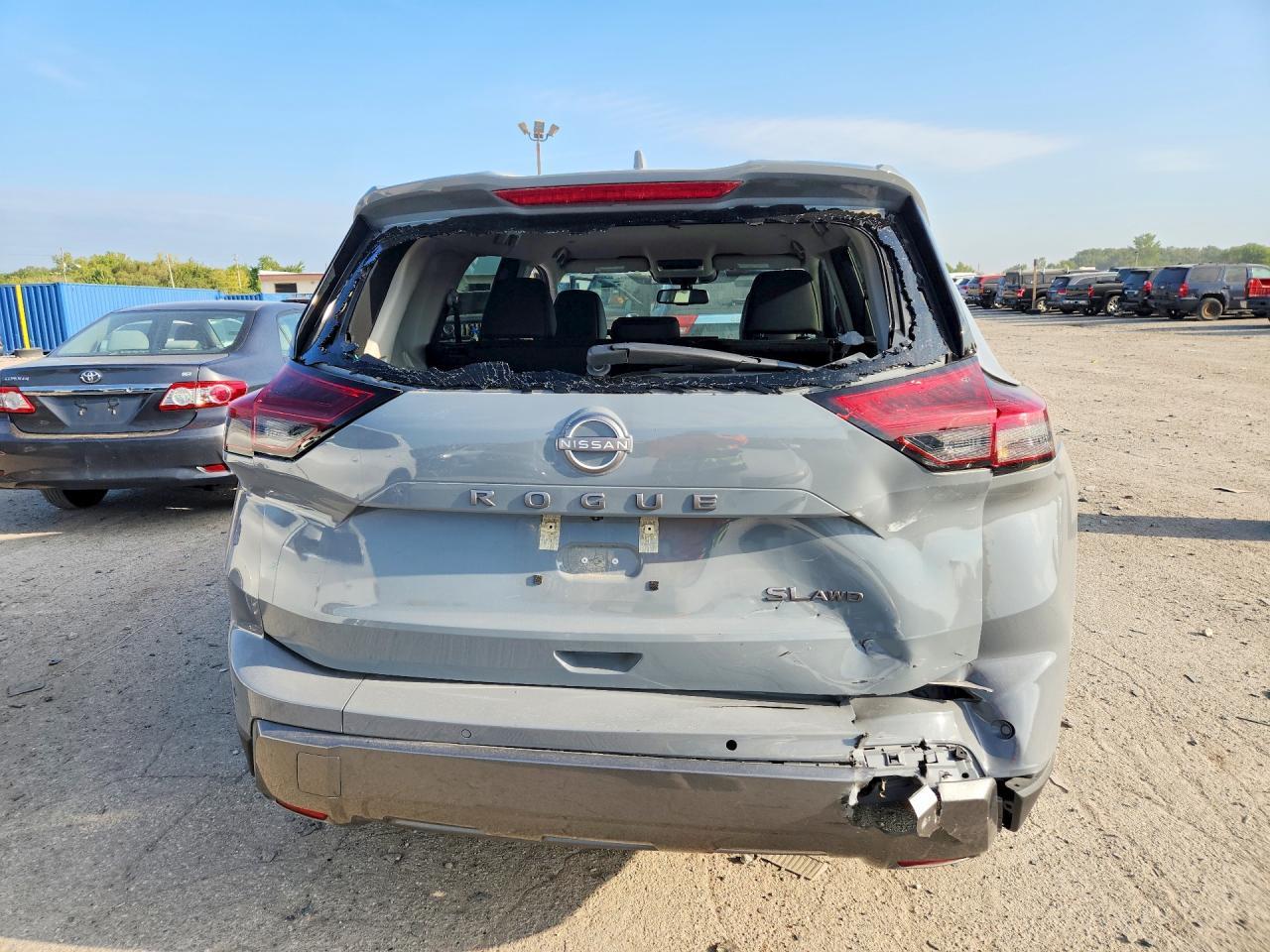 2026 NISSAN ROGUE SL — Фото 6 из 13