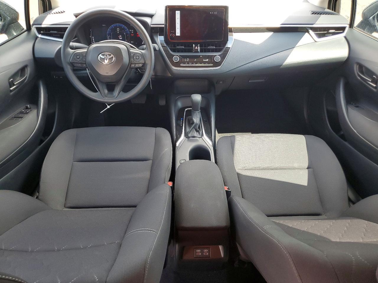 2026 TOYOTA COROLLA LE — Фото 8 из 12