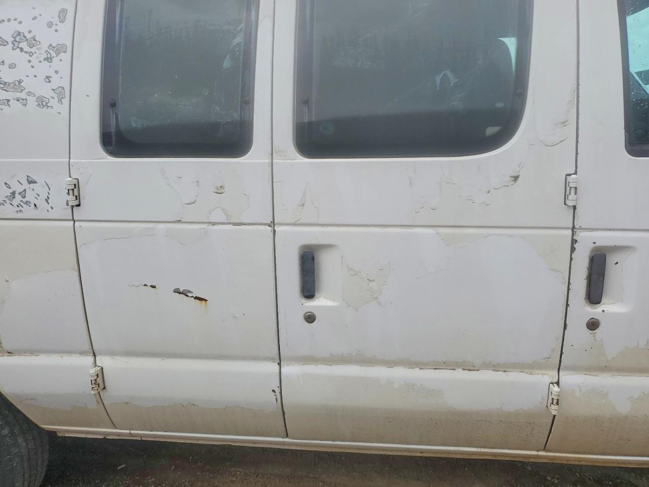 1FTNE24291HA18787 2001 FORD ECONOLINE photo no. 11
