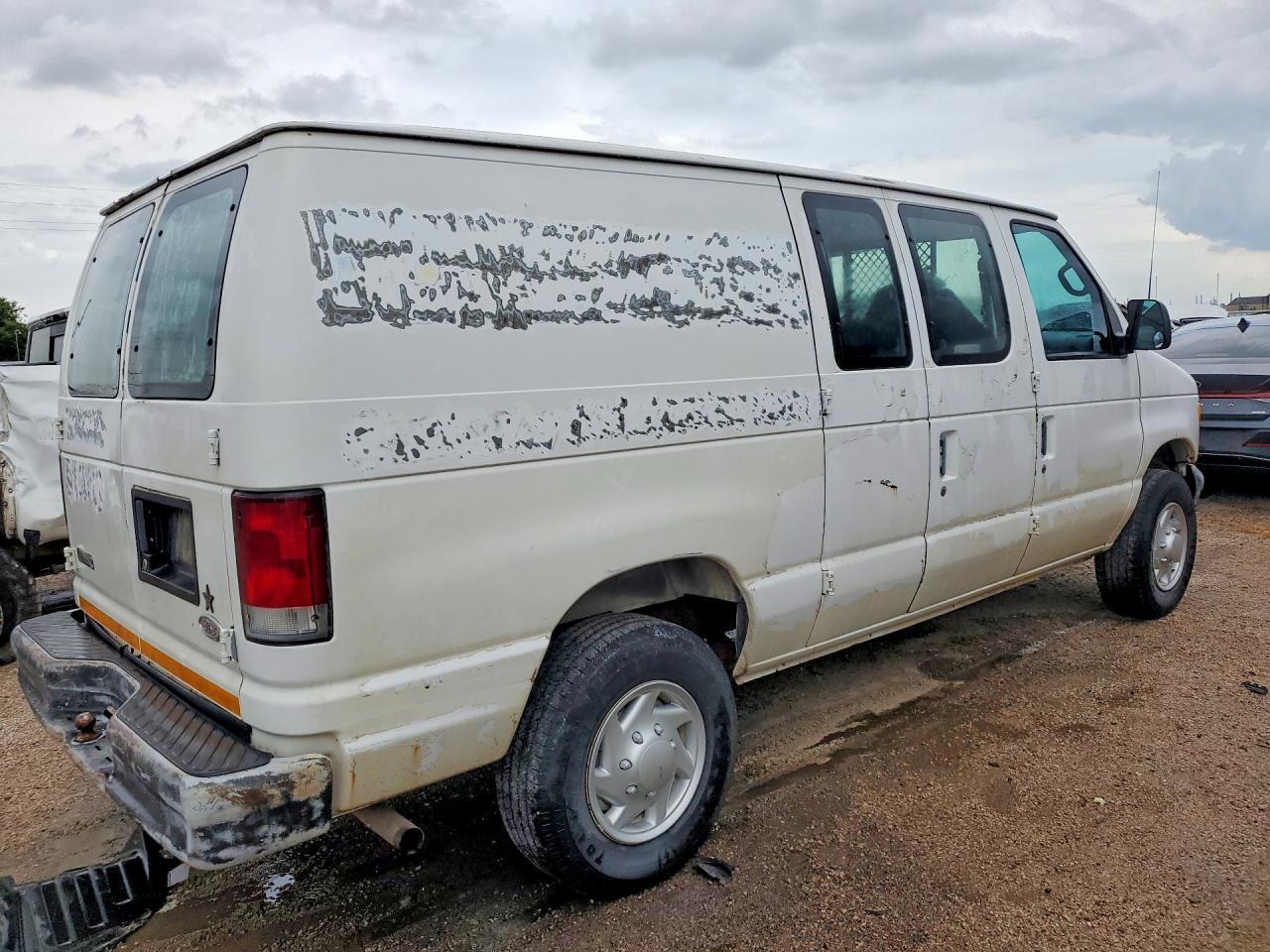 1FTNE24291HA18787 2001 FORD ECONOLINE photo no. 3