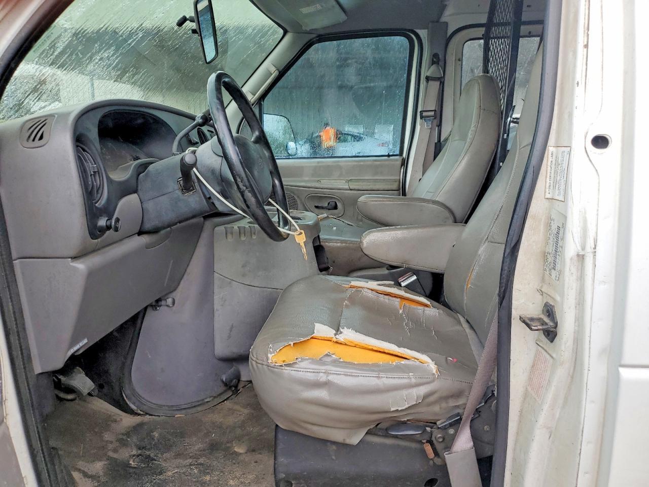 1FTNE24291HA18787 2001 FORD ECONOLINE photo no. 7