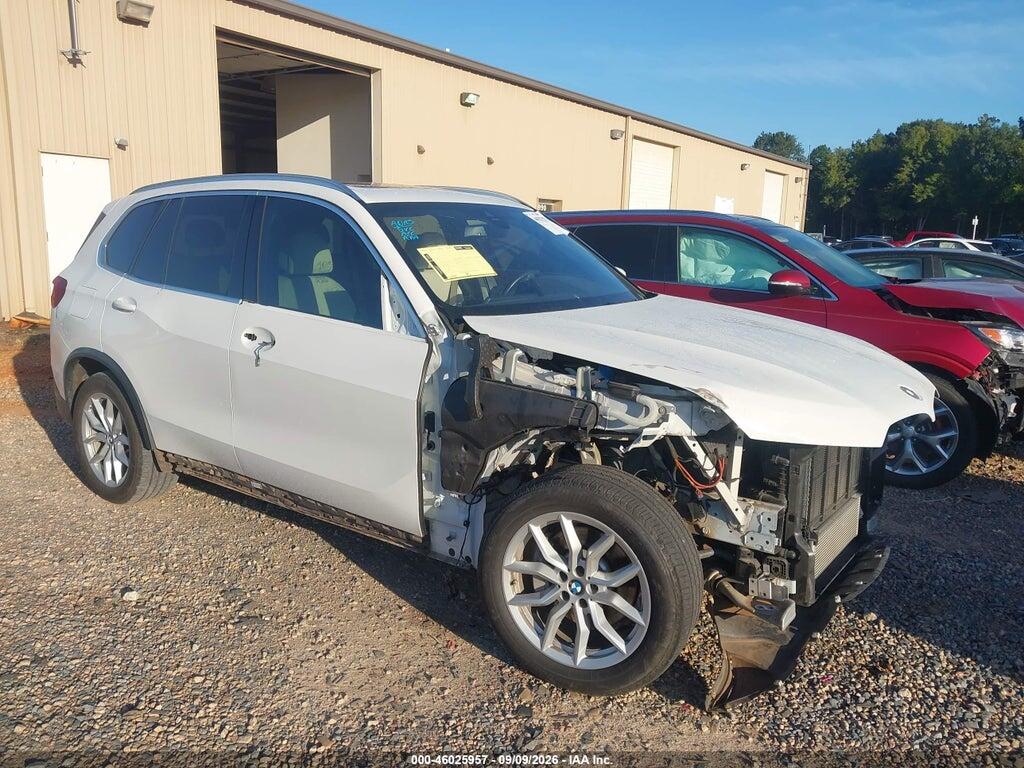 2020 BMW X5 5UXCR6C05L9D18148