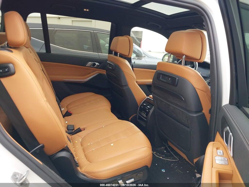 5UXCW2C03N9J12702 2022 BMW X7 photo no. 8