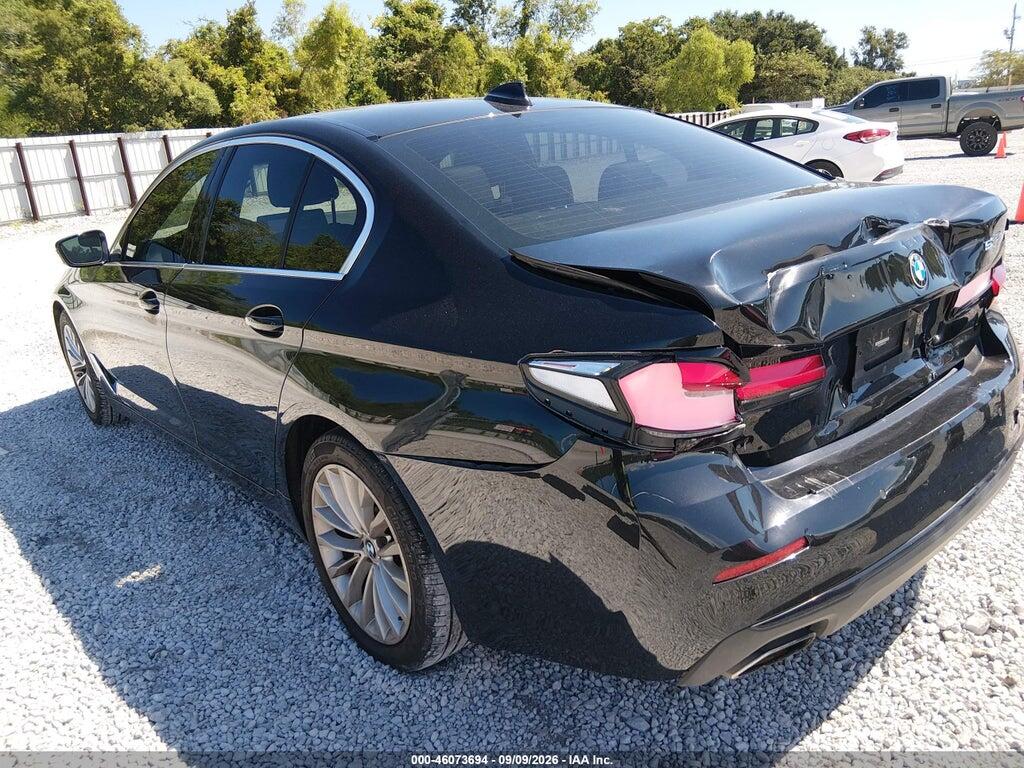 WBA53BH00NCJ22440 2022 BMW 530 photo no. 3