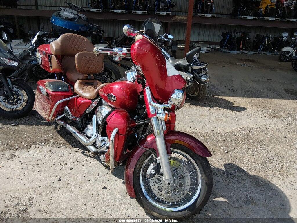 2013 HARLEY-DAVIDSON FLHTCU 1HD1FCM18DB667754