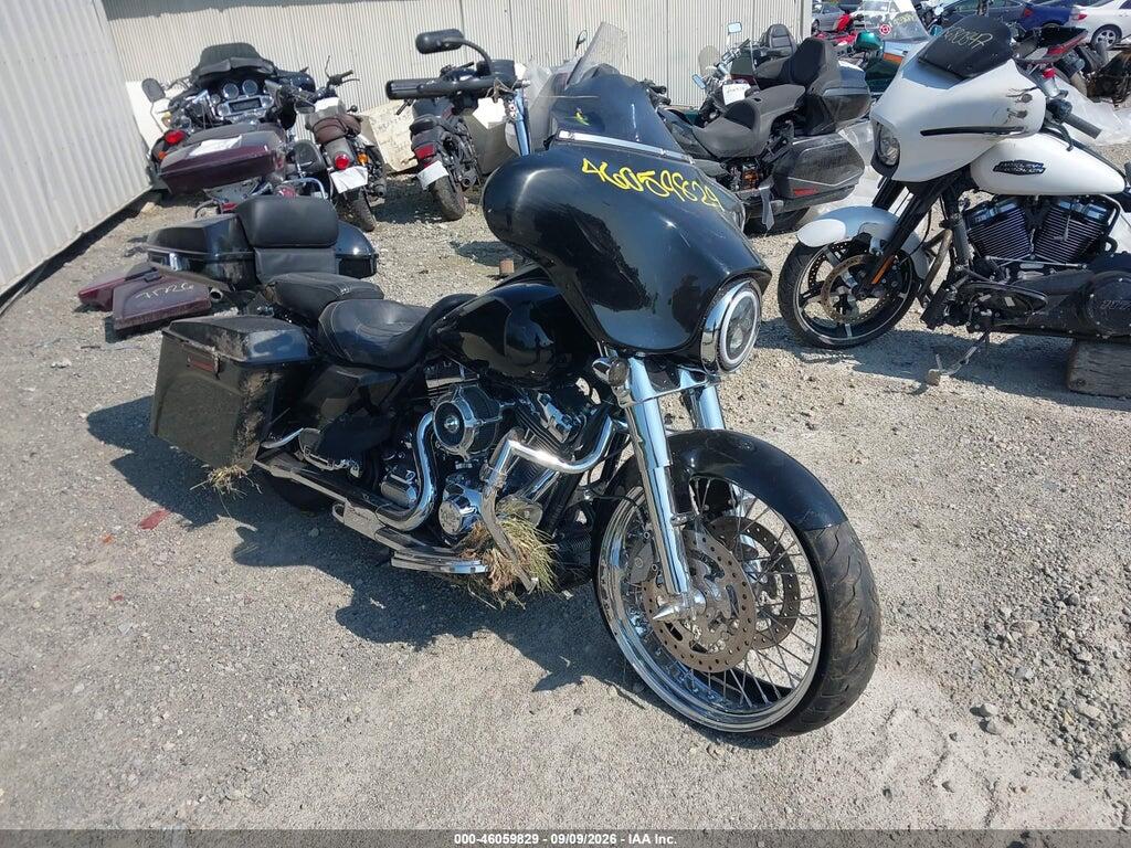 2012 HARLEY-DAVIDSON FLHTCU 1HD1FCM15CB630305