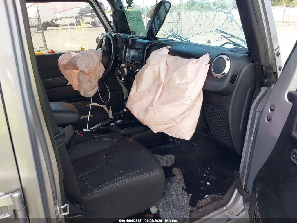 1C4BJWEG1FL605330 2015 JEEP WRANGLER UNLIMITED photo no. 5