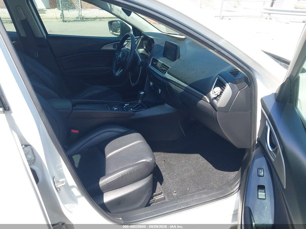 3MZBN1V30JM275088 2018 MAZDA MAZDA3 photo no. 5