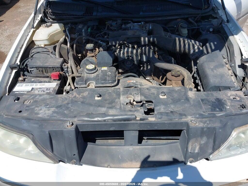 1LNHM81W43Y703076 2003 LINCOLN TOWN CAR photo no. 10