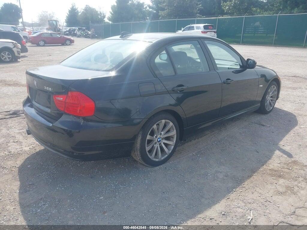 WBAPH7C59BE676151 2011 BMW 328I photo no. 4