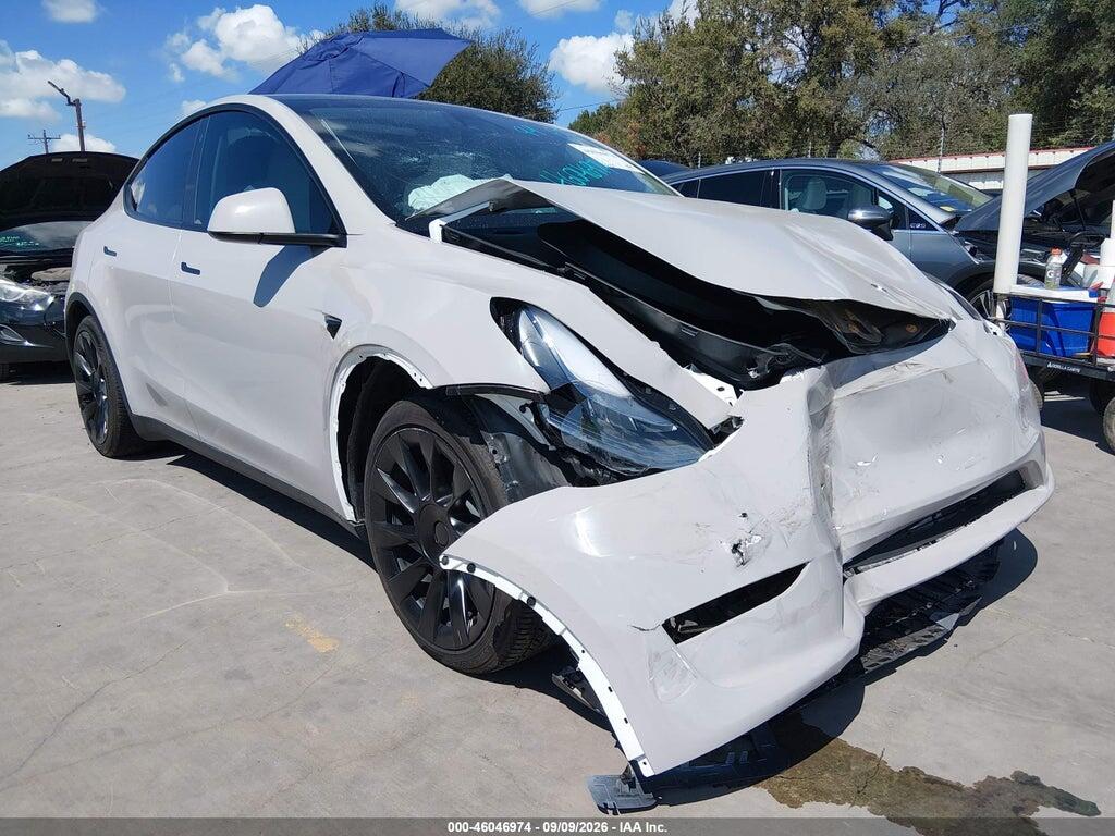 2023 TESLA MODEL Y 7SAYGAEE9PF784458