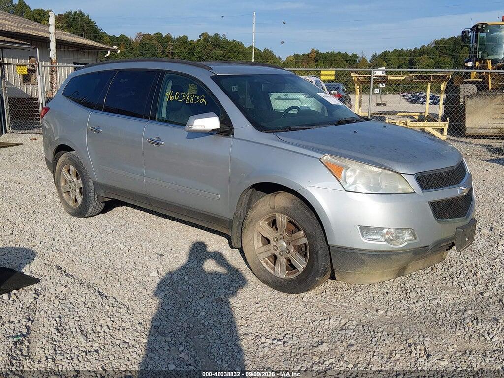 2011 CHEVROLET TRAVERSE 1GNKVGED1BJ313660
