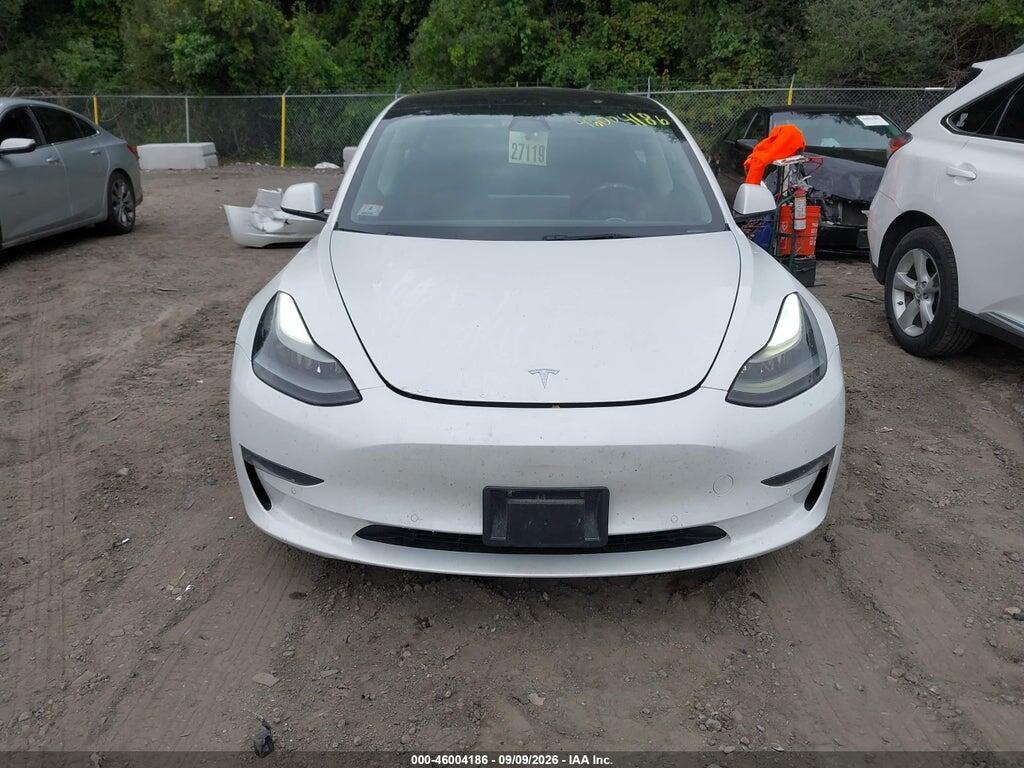 2022 TESLA MODEL 3 LONG RANGE DUAL MOTOR ALL-WHEEL DRIVE — Фото 13 из 16
