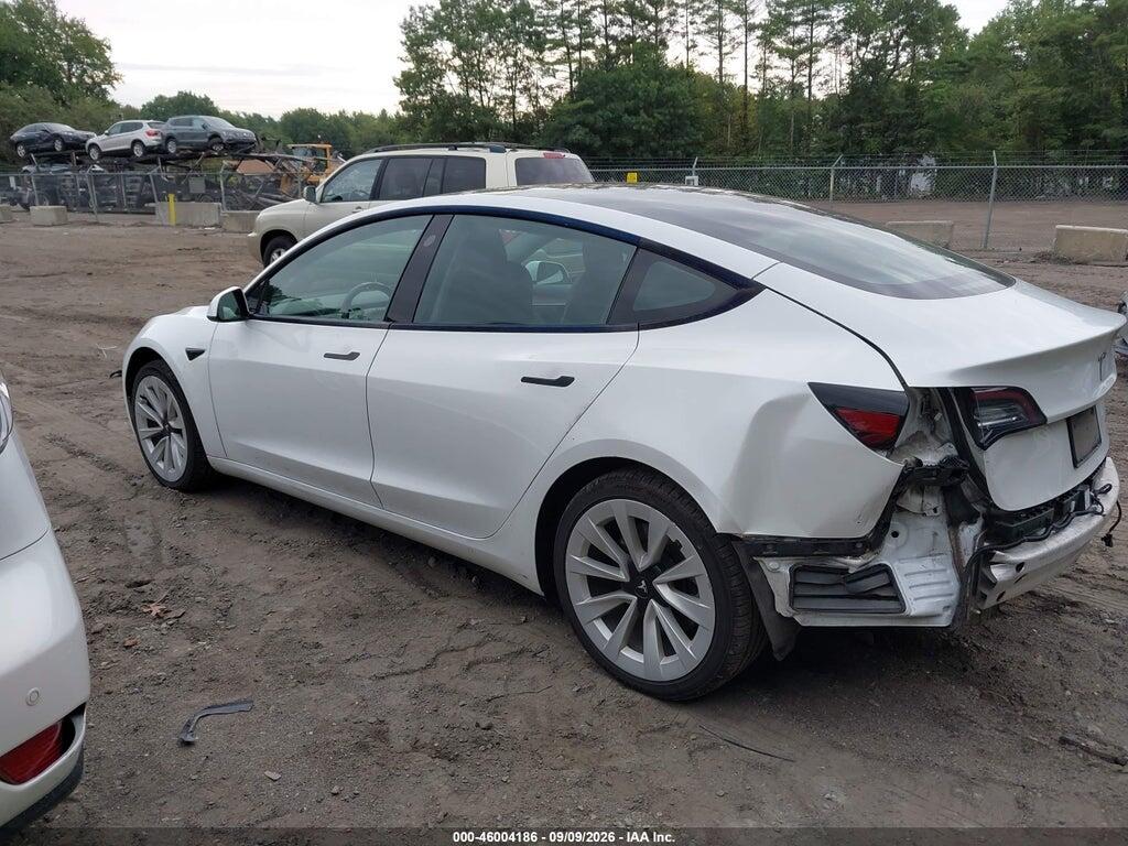 2022 TESLA MODEL 3 LONG RANGE DUAL MOTOR ALL-WHEEL DRIVE — Фото 15 из 16