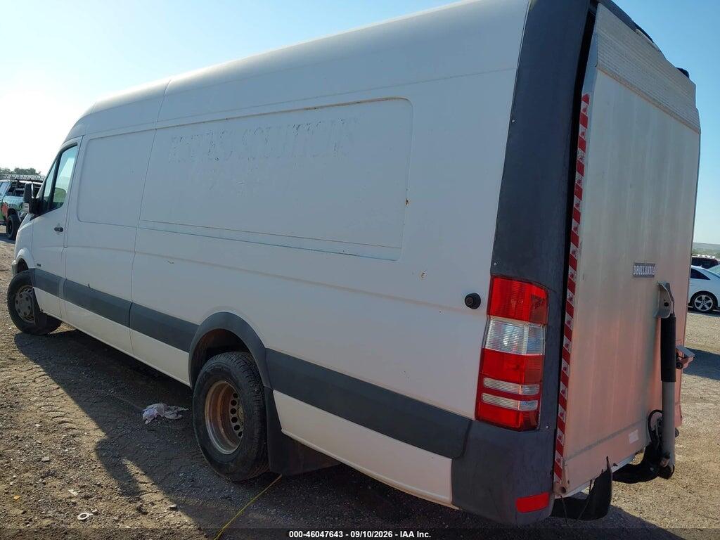 WDYPF4CC5B5575599 2011 FREIGHTLINER SPRINTER 3500 photo no. 3