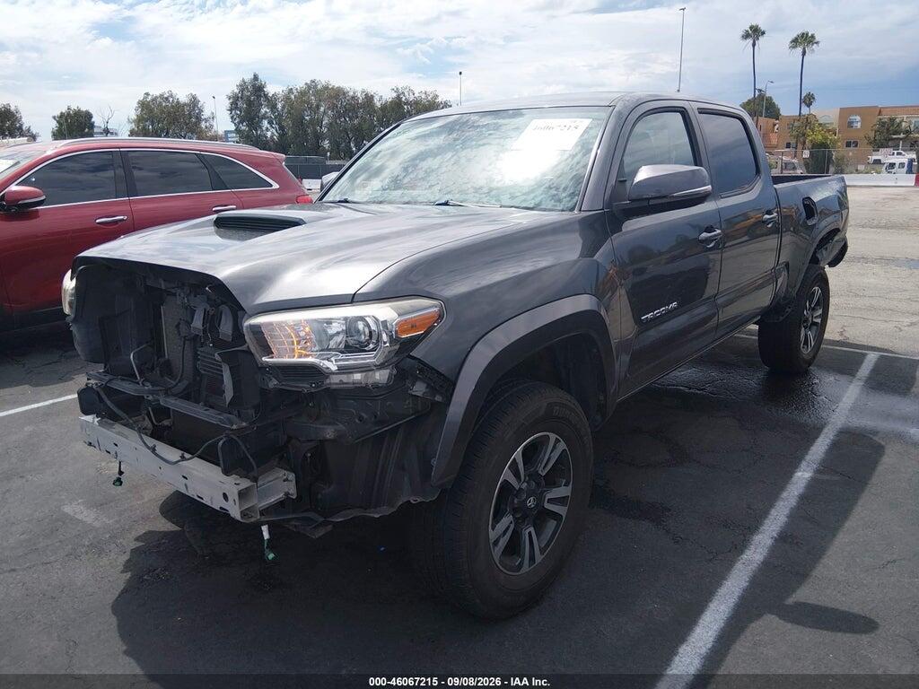 3TMBZ5DN4JM015925 2018 TOYOTA TACOMA photo no. 2