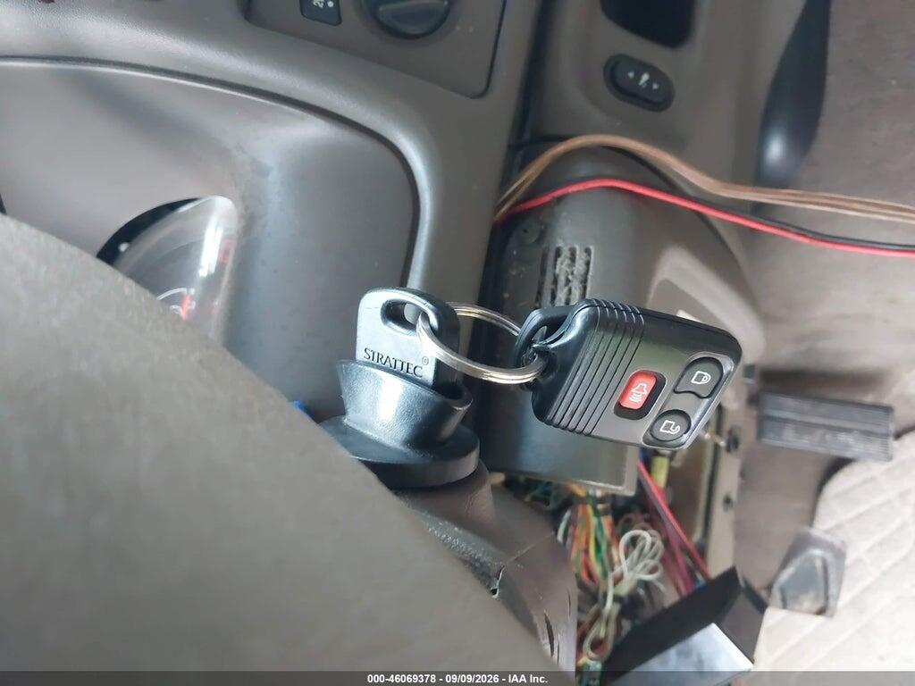 1FMNU43S03EB44178 2003 FORD EXCURSION photo no. 11
