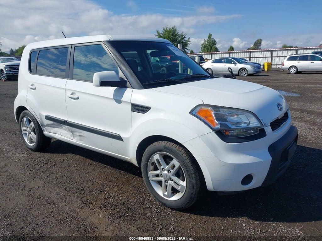 2011 KIA SOUL KNDJT2A26B7279570