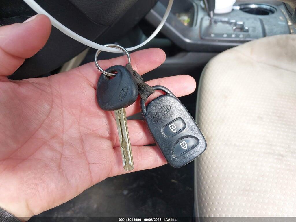5XYKT4A26BG118302 2011 KIA SORENTO photo no. 11