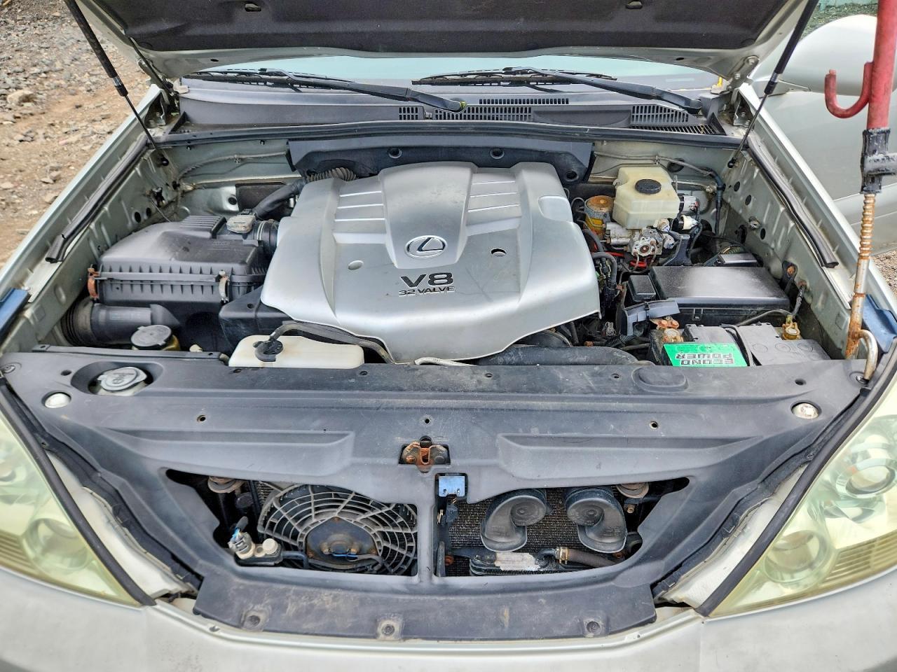 2004 LEXUS GX 470 — Фото 12 из 13