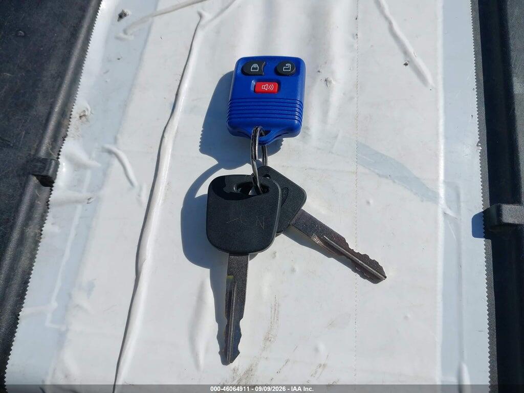 4F2YZ94104KM34574 2004 MAZDA TRIBUTE photo no. 11