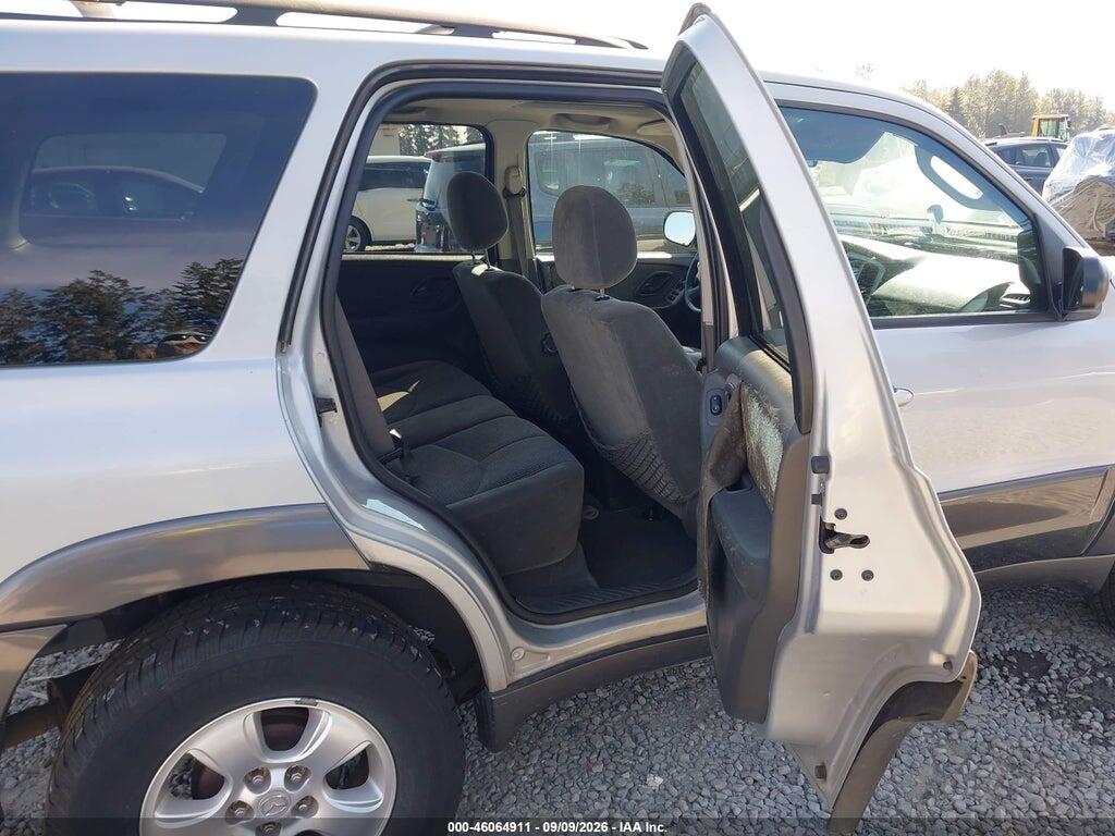 4F2YZ94104KM34574 2004 MAZDA TRIBUTE photo no. 8