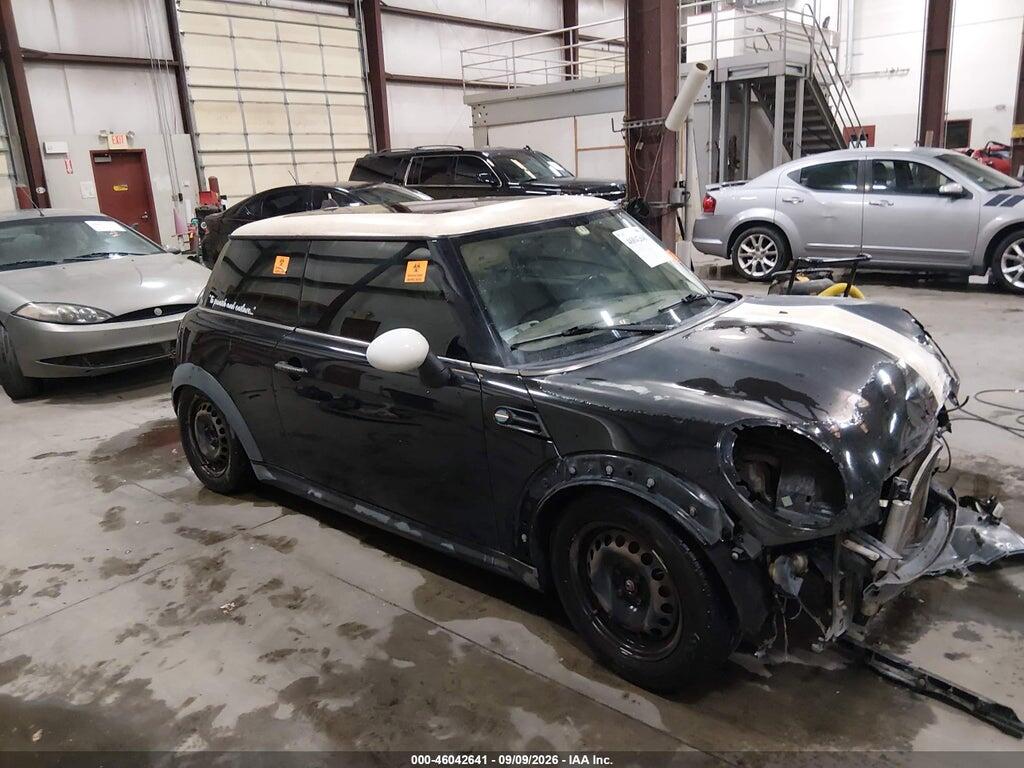 2011 MINI COOPER WMWSU3C51BTX97458